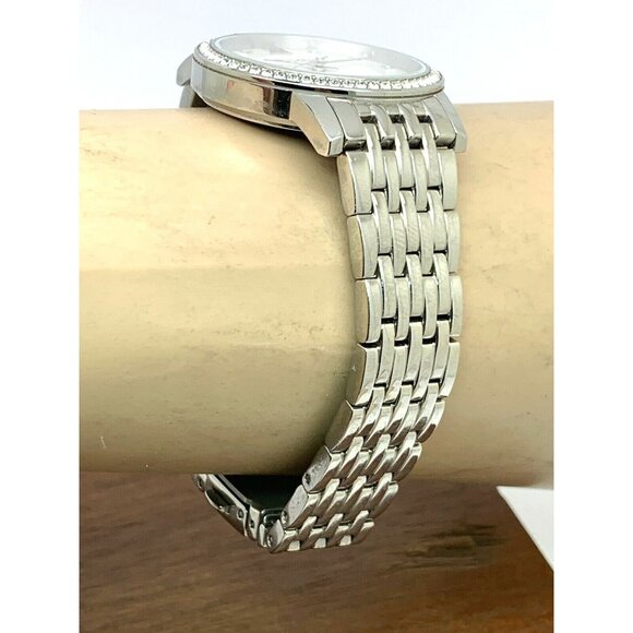 Bulova Women's Watch 96L297 Quartz Crystals Silver Dial Stainless Steel 32mm - Picture 10 of 13